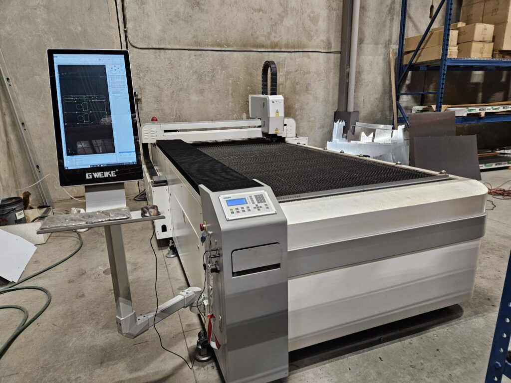 Gweike Tech LF1325 Lazer Cutting Machine